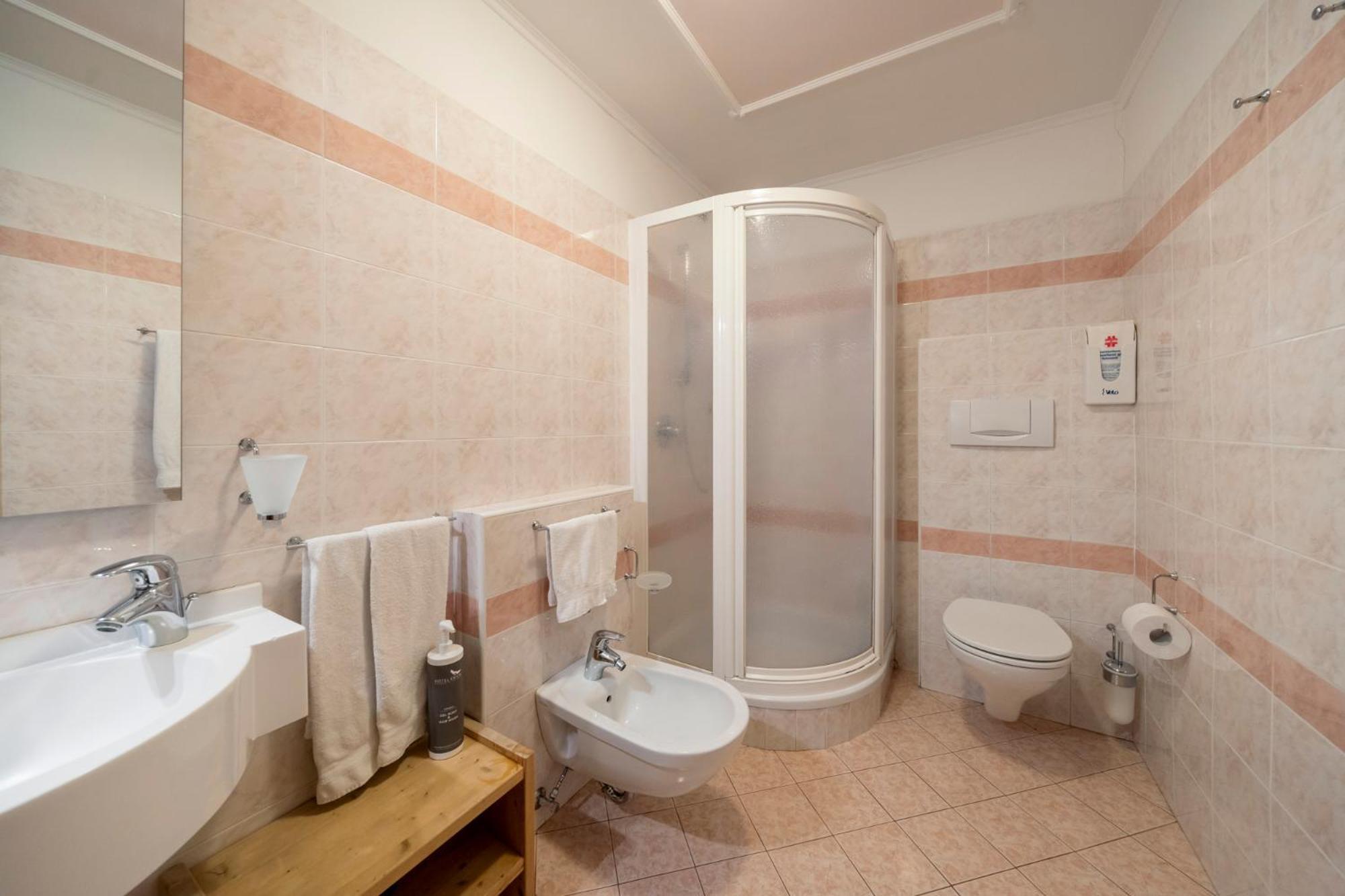 Hotel Erica Tesero Ngoại thất bức ảnh