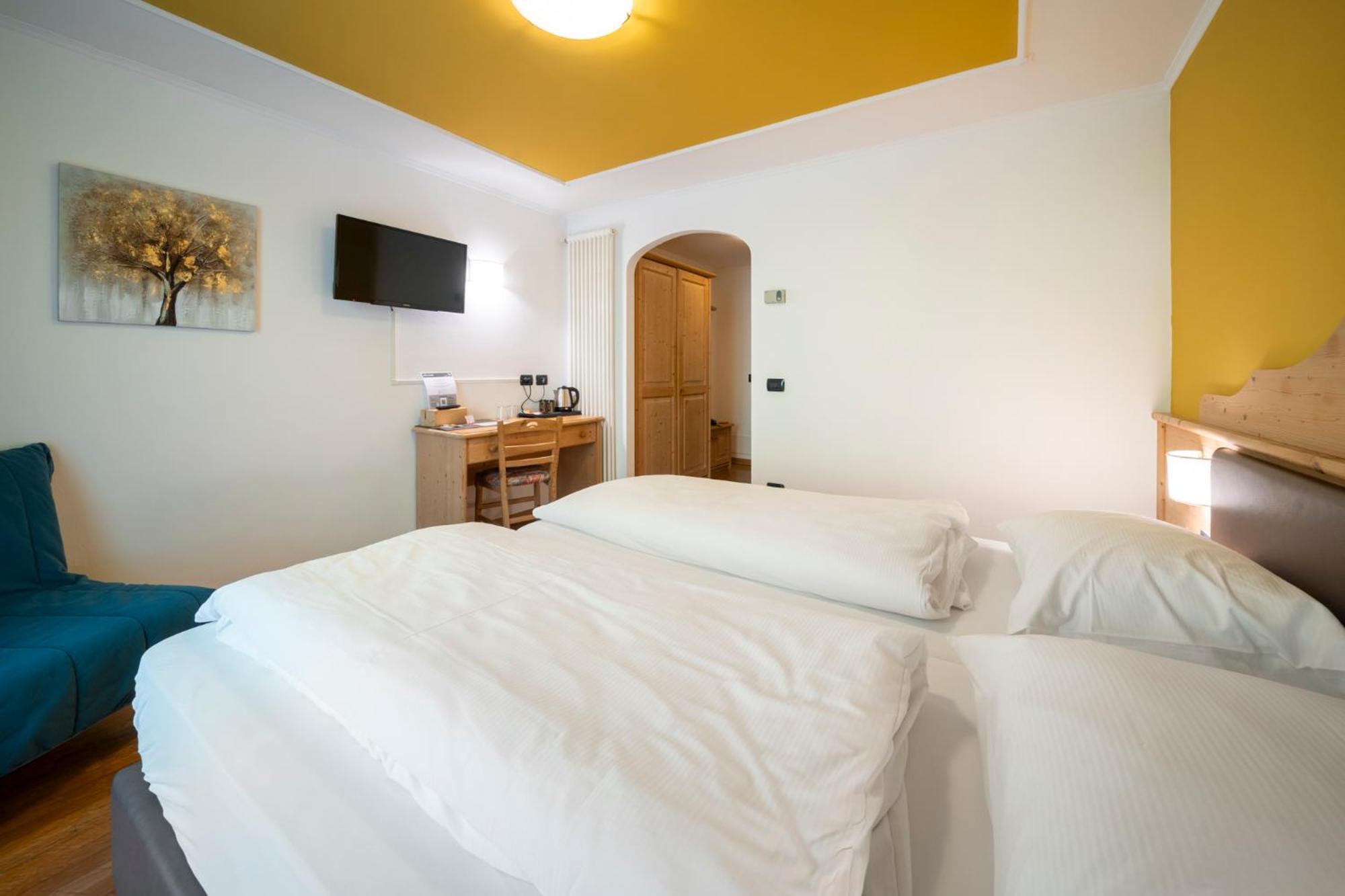Hotel Erica Tesero Ngoại thất bức ảnh